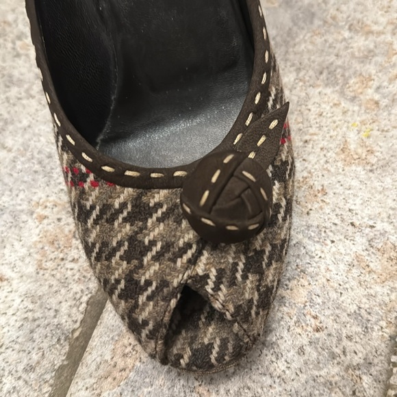 PRADA Houndstooth peep toe pumps - Picture 4 of 12